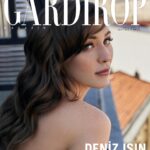 Deniz Işın Instagram – Deniz Işın: Bilgili, Şık ve Cesur: Sıradışı Bir Kombinasyon ✨ 
“Kendimde bu kadar çok “ben” olduğunu farkedip hepsini kucaklamak çok ferahlatıcıymış. Böylelikle ilhamımı kendimden almak aslında diğer her türlü karakter ve düşünceye karşı daha açık olmamı sağladı. Onun dışında yalnız kalmak, kalabilmek de benim için bir motivasyon kaynağı. Ailem, arkadaşlarım.. galiba o ana göre seçiyor bile olabilirim motivasyon kaynağımı” diyen Deniz Işın, sorularımızı tüm samimiyetiyle yanıtlıyor. Başarılı oyuncu Deniz Işın ile çok keyifli bir kapak çekimi gerçekleştirdik. 🦋🌸 @deniz.isin @gardiropmagazin #gardiropcover #gardiropmagazin
 
Yeni sayımız tüm dijital platformlarda ✨ 
 
#denizisin
Yayınlar Direktörü: @gulay_ozdemir 
Fotoğraflar: @ozanbalta
Video: @unalavcii 
Moda ve Güzellik Direktörü: @caglakucukdereli 
Stylist: @neseoner 
Saç: @sabitakkaya @emircansaraccc
Makyaj: @gamzetepee
Kurumsal İletişim: @mine.gunduz
Marka İletişimi: @yoncayalki
Prodüksiyon: @nutekstudio
Mekan: @thegalataistanbul
Teşekkürler @icontalentofficial @basakgunesberk @oguzhanturerr @suleymanico