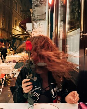 Deniz Işın Instagram - 🌹