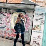 Deniz Işın Instagram - Bu kez gülüp yürüyorum. Genel. 🚸 🤚🏻🧍🏼‍♀️🧍🏼