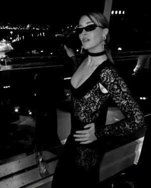 Deniz Işın Instagram - Morticia Addams. 

@cerenaliststyling ♥️