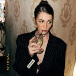 Deniz Işın Instagram - Saçımda sim var.