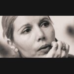 Derya Baykal Instagram - Füruzan aramızdan ayrılmış çok üzüldüm...😔🙏 Bize kattıkların için teşekkür ederiz.🙏🌹 Yattığın yer İncitmesin... 🙏 #füruzan #yazar #parasızyatılı #kuşatma #gecenin öteki yüzü