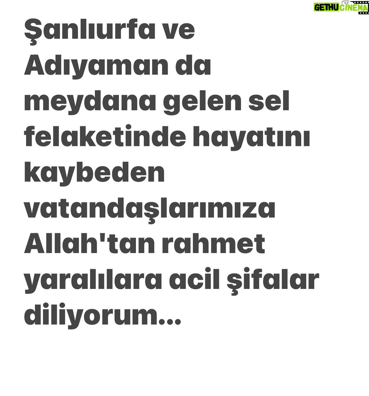 Derya Baykal Instagram - Tarifsiz acılar... 🙏😔
