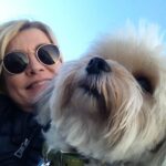 Derya Baykal Instagram - Sen benim herşeyimdin. Bana, ailemize en güzel sevgiyi verdin. Hoşçakal oğlum. Seni hiç unutmayacağız Papyon ❤️