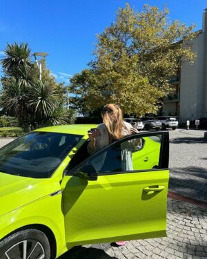 Derya Şensoy Instagram - Yeşilin her tonuna doyduğumuz bir tatil 💚

@skodaturkiye #işbirliği