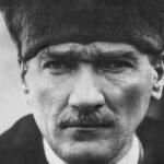 Derya Şensoy Instagram - Ulu Önder Mustafa Kemal Atatürk’ün kurduğu laik ve demokratik Türkiye Cumhuriyeti 100 yaşında! Açtığın yolda, gösterdiğin hedefe durmadan yürüyeceğiz atam! ❤️🇹🇷 29 Ekim Cumhuriyet Bayramı’mız kutlu olsun! #cumhuriyet100yaşında