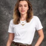Derya Şensoy Instagram - Bazı saç renkleri düşündürdü beni valla yalan yok #aiyearbook ⚡️