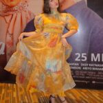 Devina Aureel Instagram – Mama Gigi ikut hadir memeriahkan Gala Premiere @filmhatisuhita 🧡 25 Mei tayang di bioskop! 😃🫡