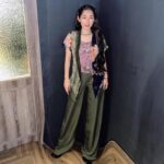 Devina Aureel Instagram – semoga 2024 tinggiku 2 meter #manifesting 🙏🏻✨