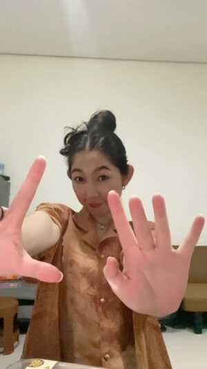 Devina Aureel Instagram - FoodVlogger Magang
