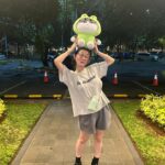 Devina Aureel Instagram – nemu boneka mirip macican pake hoodie kodok sungguh senangnya hatiku turun panas demamku kini aku bermain dengan riang