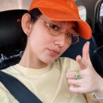 Devina Aureel Instagram - Teruslah bermimpi ayo tidur lagi
