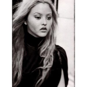 Devon Aoki Instagram - “Beauty is the result of what you put into your soul, your thoughts." ‪Peter Lindbergh‬ ‪
Rest In Peace Peter!  You were so full of warmth and kindness—pure sunshine.  It was such a privilege to work with you and to know your heart.  Thank you.  You will be so very missed.  @realpeterlindberghfoundation @therealpeterlindbergh ‬🌹