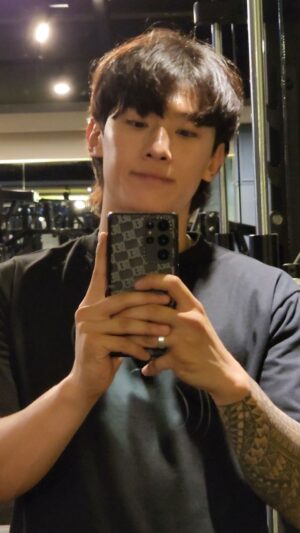 Dex Instagram - .
근황 햄볶은 돼지 🐷