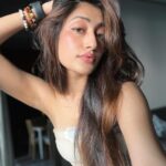 Dhanashree Verma Instagram – Kaafi achi selfies keechi meine 🥞 good skin, good food aur kabhi kabhi good selfies … aur Kya chahiye