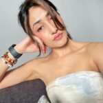 Dhanashree Verma Instagram – Kaafi achi selfies keechi meine 🥞 good skin, good food aur kabhi kabhi good selfies … aur Kya chahiye