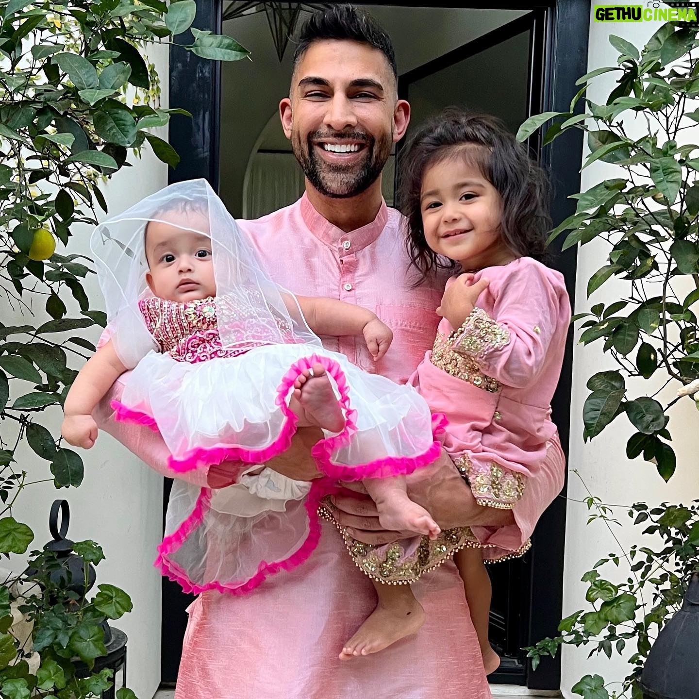 Dhar Mann Instagram - Happy Diwali ❤️ Praying the bright lights cast out all the darkness in your life, and fill it with love, laughter and happiness 🙏🏽🪔 Swipe to see the 3 years we've celebrated as a family 👈🏽