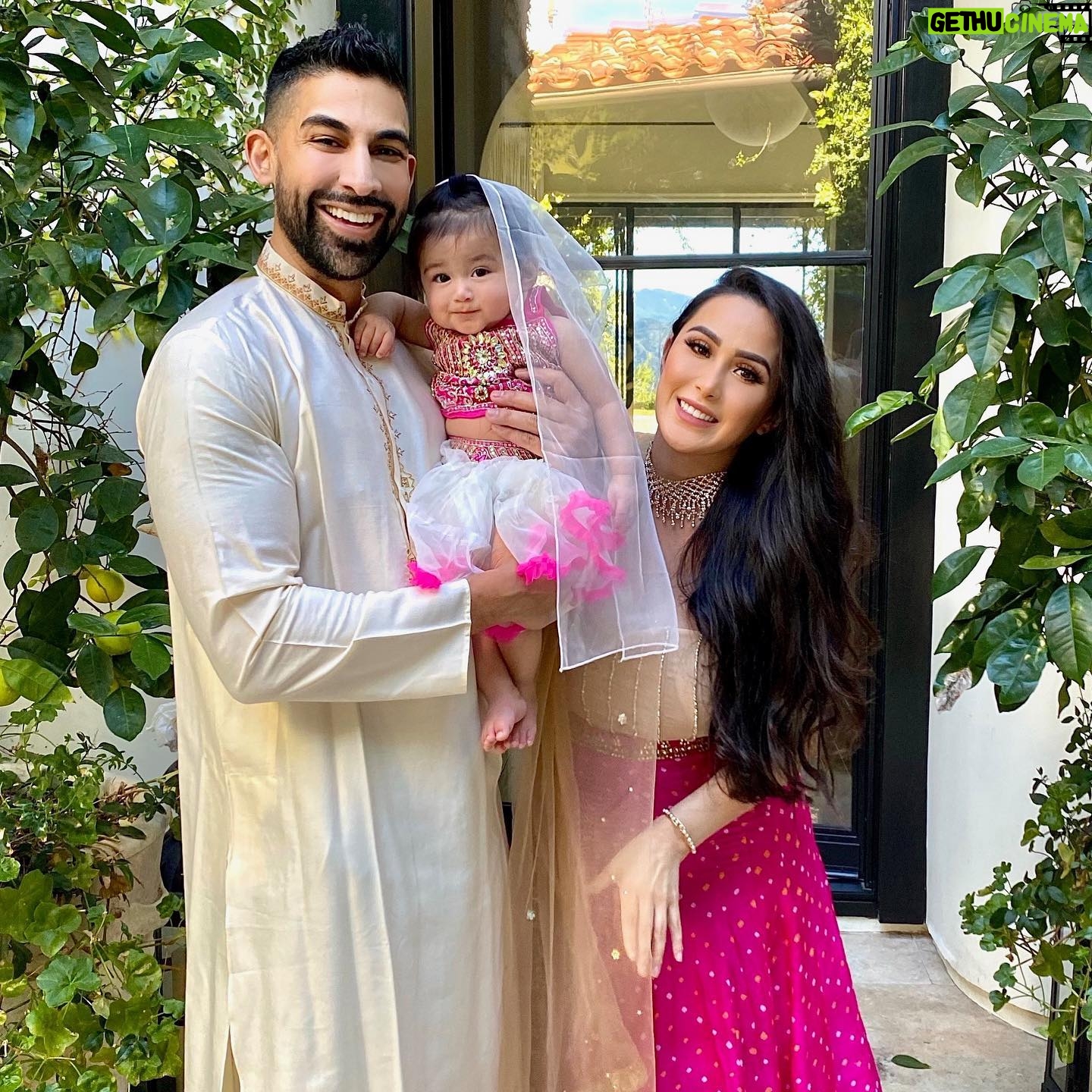 Dhar Mann Instagram - Happy Diwali ❤️ Praying the bright lights cast out all the darkness in your life, and fill it with love, laughter and happiness 🙏🏽🪔 Swipe to see the 3 years we've celebrated as a family 👈🏽