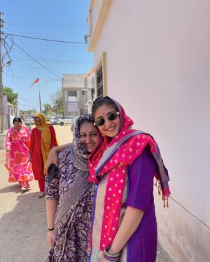 Dhvani Bhanushali Instagram - Visited the first hospital in our Bhavanipur Kutch with my dadu made by him in loving Memory of my dadi ❤️ 
Held a baby calf❤️ thousands of them rescued and taken care of 
Spent such quality time with my whole family ❤️
Also, A very Happy Ramnavmi 🙏