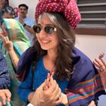 Dhvani Bhanushali Instagram - Visited the first hospital in our Bhavanipur Kutch with my dadu made by him in loving Memory of my dadi ❤️ Held a baby calf❤️ thousands of them rescued and taken care of Spent such quality time with my whole family ❤️ Also, A very Happy Ramnavmi 🙏