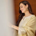 Dia Mirza Instagram – Sunshine Sunday ✨

Wore this meticulously handcrafted kurta by @tulsionline ❤️ The embroidery is so beautiful and rare to see these days. Keep investing in timeless handcraft Tulsi. It was an absolute joy wearing this garment. 

Styled by @theiatekchandaney 
Jewellery Courtesy
@mayasanghavijewels
Hair by @karanrai001 
Make up by @kiran_chhetri92 
Team @kaajee_rai 
Photos by @prateekswadesh 
Managed by @exceedentertainment @shruti8711 

#mammaatwork #handcraftedinindia #vocalforlocal #sustainableclothing #globalgoals