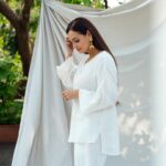 Dia Mirza Instagram - “May we raise children who love the unloved things” - by Nicolette Sowder May we raise children who love the unloved things–the dandelion, the worms and spiderlings. Children who sense the rose needs the thorn & run into rainswept days the same way they turn towards sun… And when they’re grown & someone has to speak for those who have no voice may they draw upon that wilder bond, those days of tending tender things and be the ones. Outfit Courtesy @sand.byshirin Jewellery Courtesy @therover Styled by @theiatekchandaney MUH by me Photos by @bharat_rawail Managed by @exceedentertainment @shruti8711 #SustainableClothing #VocalForLocal #HandMadeInIndia