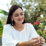 Dia Mirza Instagram - “May we raise children who love the unloved things” - by Nicolette Sowder May we raise children who love the unloved things–the dandelion, the worms and spiderlings. Children who sense the rose needs the thorn & run into rainswept days the same way they turn towards sun… And when they’re grown & someone has to speak for those who have no voice may they draw upon that wilder bond, those days of tending tender things and be the ones. Outfit Courtesy @sand.byshirin Jewellery Courtesy @therover Styled by @theiatekchandaney MUH by me Photos by @bharat_rawail Managed by @exceedentertainment @shruti8711 #SustainableClothing #VocalForLocal #HandMadeInIndia