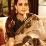 Dia Mirza Instagram - Inside / Outside 🐯🥭✨ Saree Courtesy - @priyalprakashhouseofdesign Jewellery Courtesy - @mayasanghavijewels Styled by @theiatekchandaney Hair by @vithikajaiswal Make Up by me Photos @shivamguptaphotography Managed by @exceedentertainment @shruti8711 #HandMadeInIndia #VocalForLocal #MadeInIndia