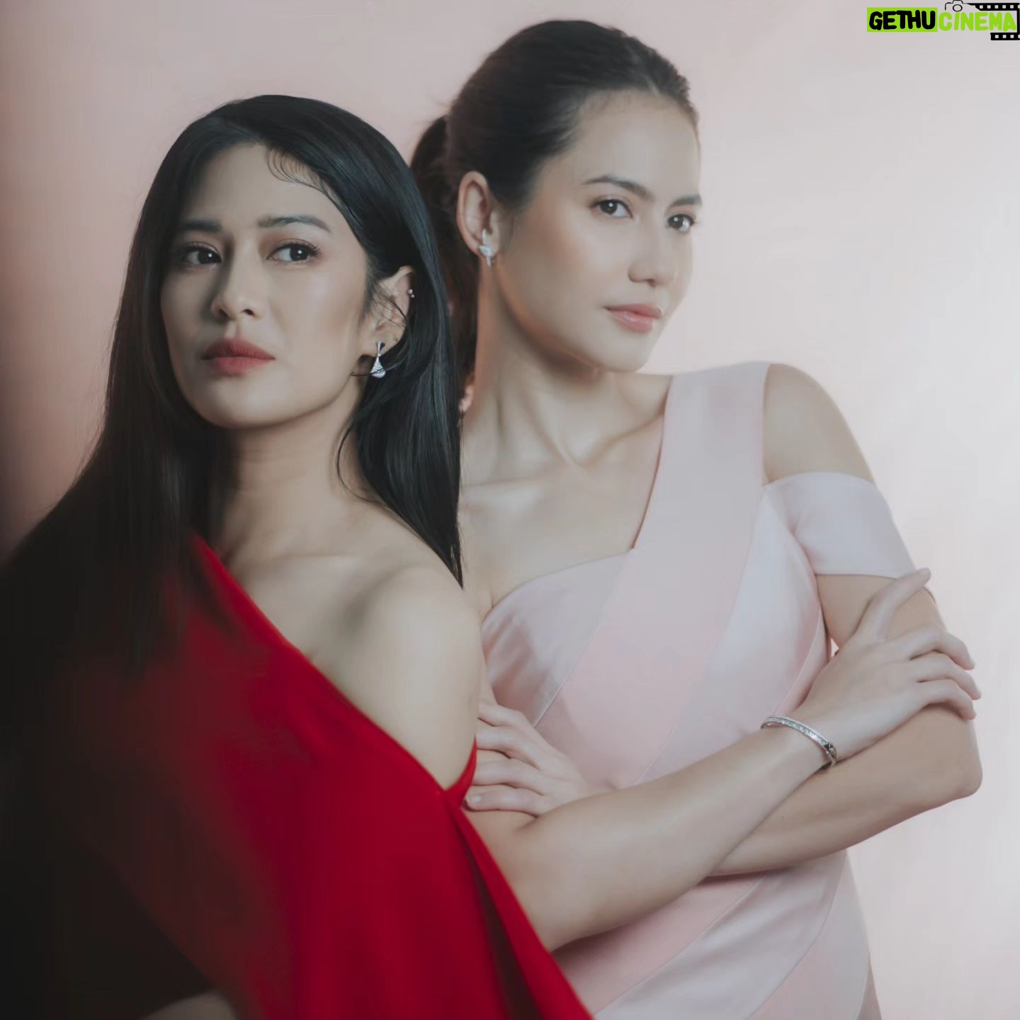 Dian Sastrowardoyo Instagram - Perlu si satu project bareng... 🩷❤️ more projects together please