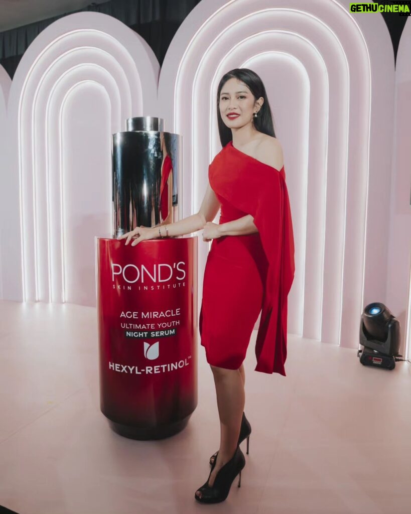 Dian Sastrowardoyo Instagram - So happy to attend the launch of Ponds Skin Institute Time Capsule and represent Ponds Age Miracle. So proud to be standing along side these fantastic ladies as Ponds brand ambassadors. Swipe till last slide. It's giving James Bond moment. #PondsAgeMiracle #PondsSkinInstitute