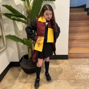Diana Bolocco Instagram - Mi maravillosa Hermione Granger lista para celebrar la semana del libro. Magia pura mi niña….. ❤️❤️❤️❤️