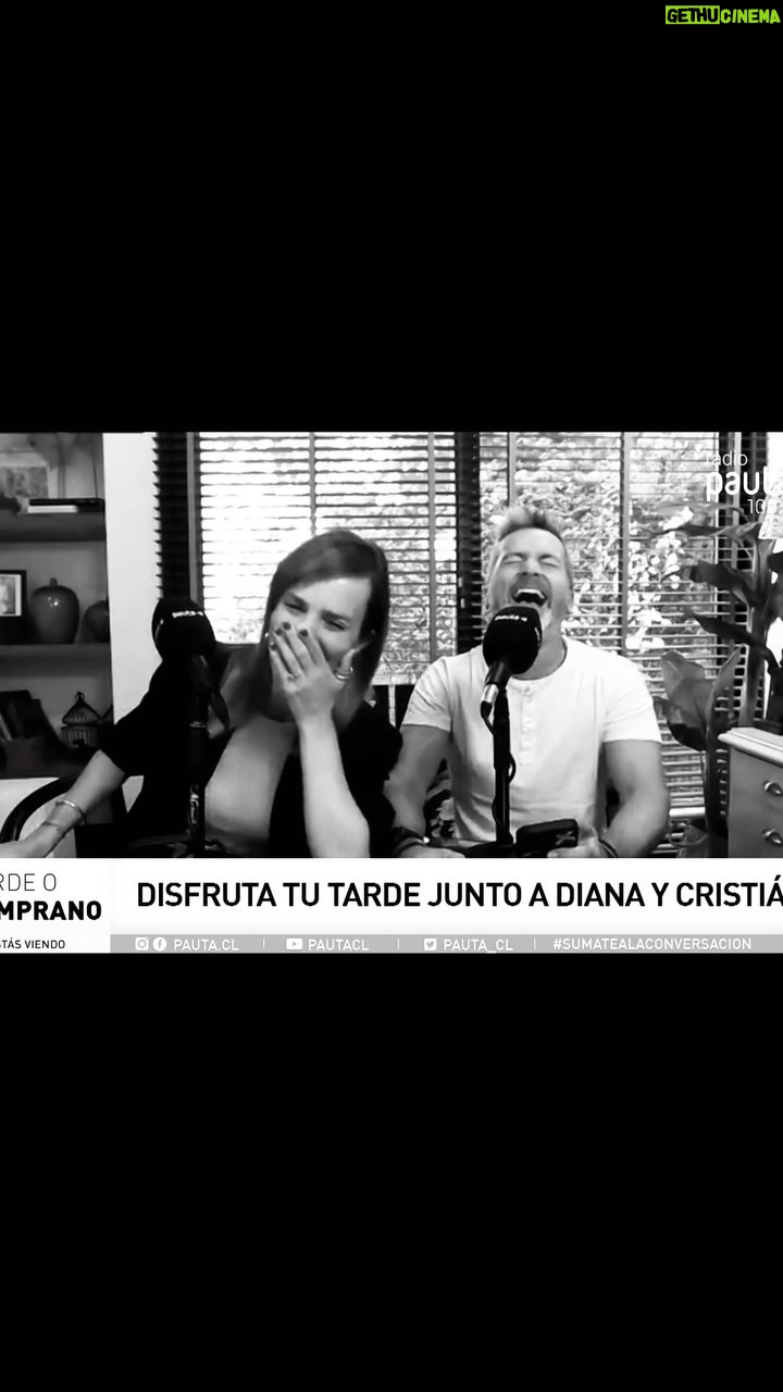 Diana Bolocco Instagram - Hablando de centímetros… 🤣🤣🤣 Vivir y trabajar contigo @dianaboloccof 🥰❤️😭 Esa complicidad me encanta…