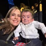 Diana Bolocco Instagram – Fue maravilloso conocer a Miguel, el niño más feliz y adorable del mundo, y a su preciosa familia. Gracias a los aportes de todos ustedes miles de niños como Miguel se podrán seguir rehabilitando. Gracias totales!!!!!!!!! Infinitas gracias!!!!! @teleton_chile #teletónchile2018
