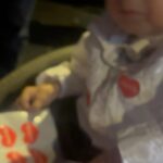 Diana Bolocco Instagram - Fue maravilloso conocer a Miguel, el niño más feliz y adorable del mundo, y a su preciosa familia. Gracias a los aportes de todos ustedes miles de niños como Miguel se podrán seguir rehabilitando. Gracias totales!!!!!!!!! Infinitas gracias!!!!! @teleton_chile #teletónchile2018