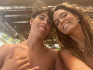 Diana Chaves Instagram - Este miúdo giro faz aninhos hoje! 1️⃣7️⃣🎉🎉🩵