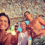 Diana Chaves Instagram – Um ano cheio de saúde 🩵🍾🥳