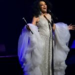 Diana Ross Instagram - We had a party at @foxwoods to start the holiday season off right! I am so thankful to all of you for this wonderful life, seeing you and singing songs from my heart to you ♥️ #dianaross #themusiclegacytour #dianarossthankyou