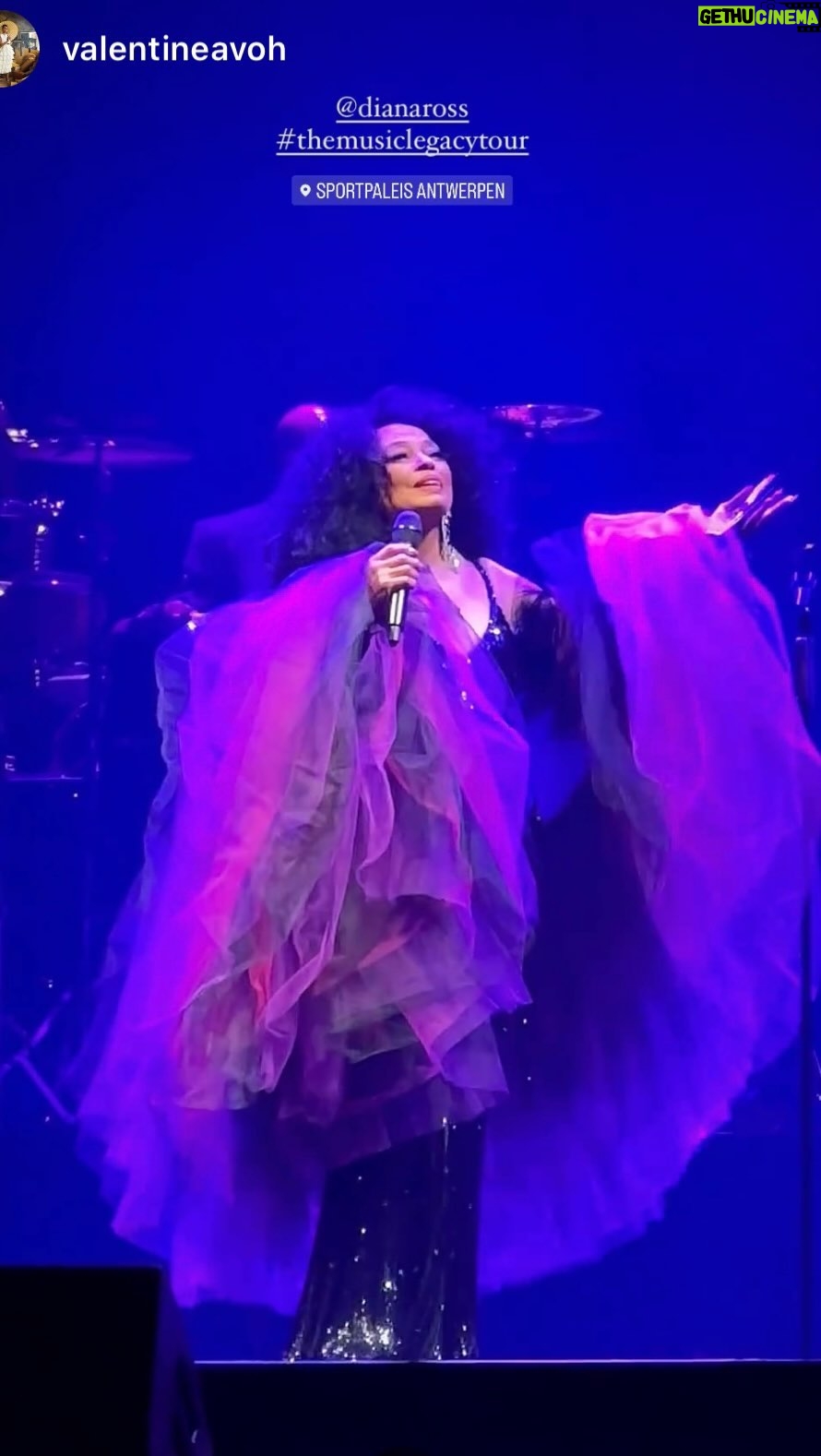 Diana Ross Instagram - Being with all of you at @sportpaleis in Antwerp was an absolute dream. Your smiles and your energy lift me up. Thank you for a wonderful evening filled with love. #dianaross #themusiclegacytour #dianarossthankyou