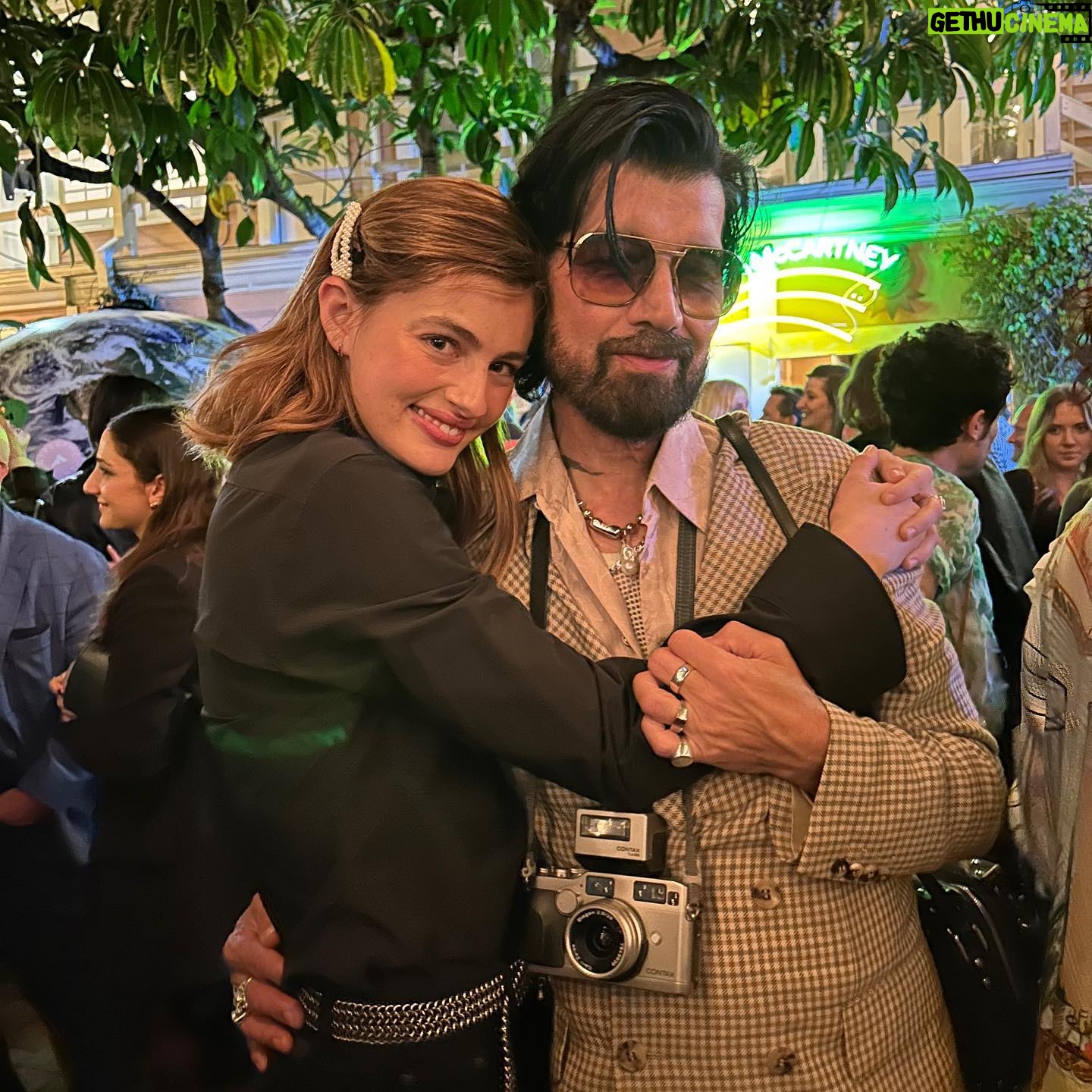Diana Silvers Instagram - the man the myth the legend! managed to get @myleshendrik in FRONt of the camera. 🥳 and @stellamccartney really knows how to throw a freakin party 🕺🪩