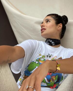 Diane Guerrero Instagram - Yoshi in COlombia. 

Scarf by @urbannativeera

@glampinglesetoiles