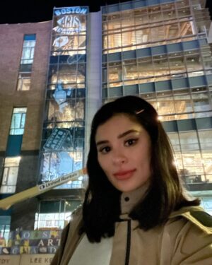 Diane Guerrero Instagram - Agua paso por aquí?