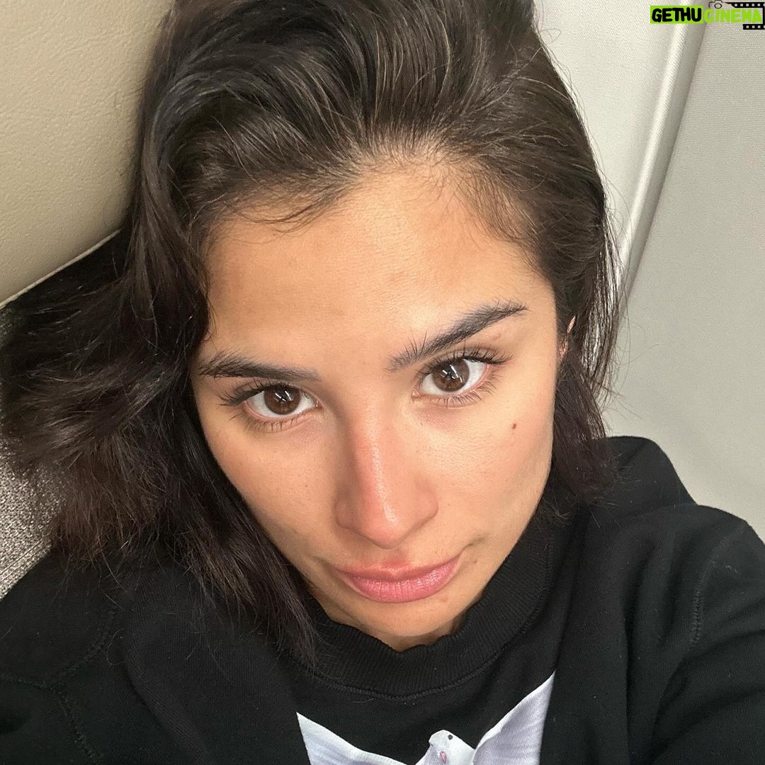 Diane Guerrero Instagram - Literally love these chongis sooouuuul much 💋♥️🍓