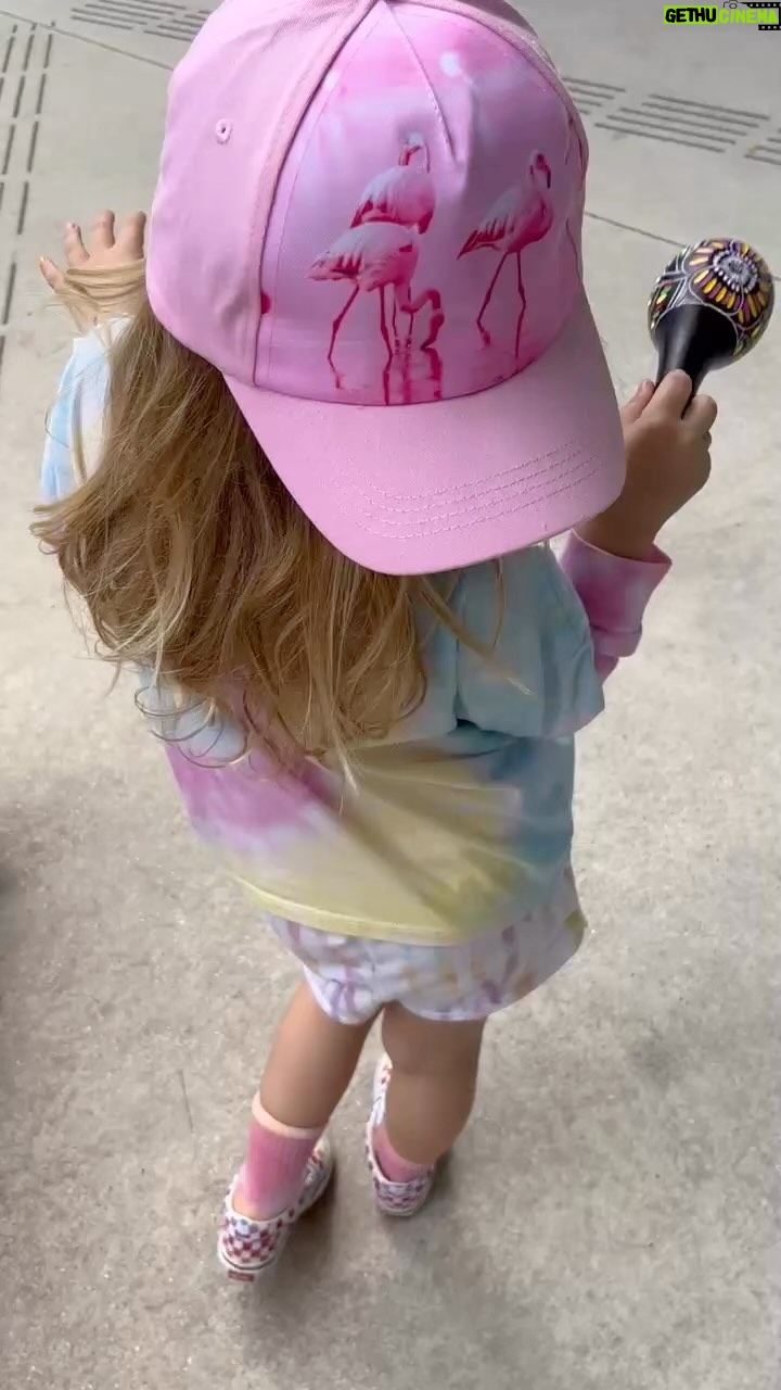 Diane Kruger - 20K Likes - To my daughter, the greatest joy I’ve ever known, the happiest tears I have ever cried. I love you, today, on #internationaldaughtersday and every nano second you breathe ❤️❤️❤️❤️❤️❤️❤️❤️❤️❤️ 🎥 @bigbaldhead