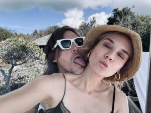 Diane Kruger Instagram - Happy Valentines from Paradise ❤️@bigbaldhead