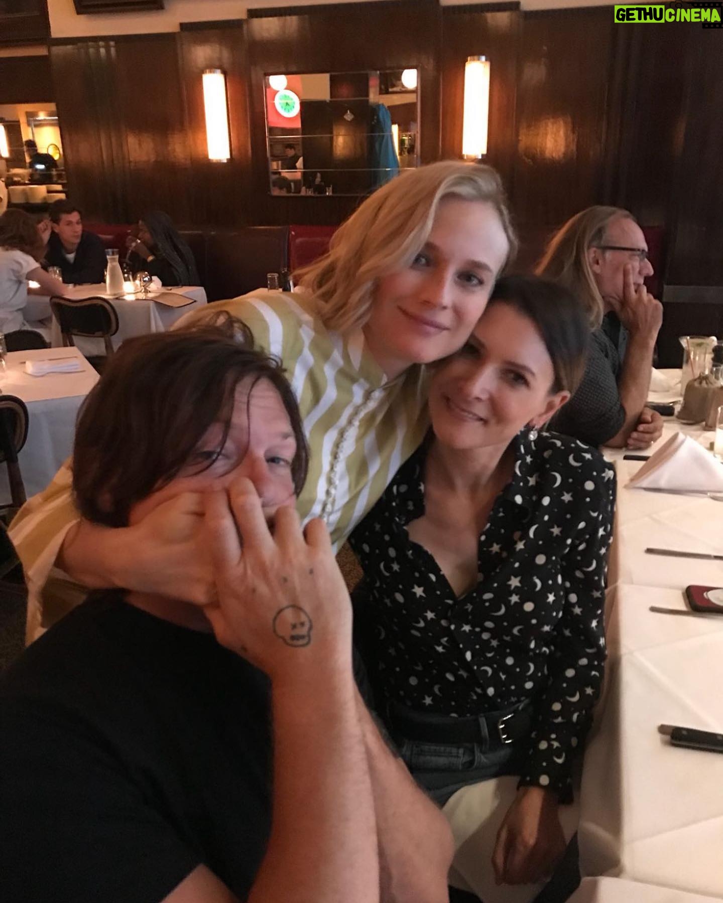 Diane Kruger - 25.3K Likes - Happy birthday to the one and only @tizzielisch ❤️❤️ we love you 🥰