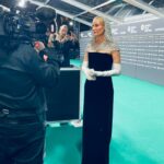 Diane Kruger Instagram – Un grand merci au @zurichfilmfestival pour ce grand honneur et une inoubliable soirée ❤️ Merci à @stephanerolland_paris pour me laisser porter la robe de mes rêves ❤️🙏 merci à @jonathan_huguet et @perrinerougemonthair ❤️❤️❤️❤️