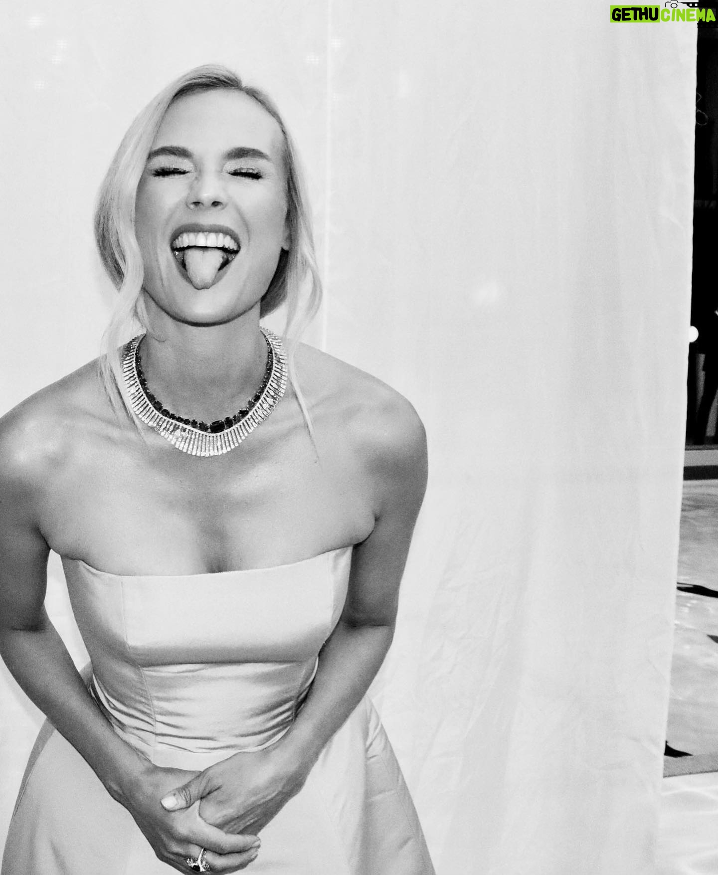 Diane Kruger - 42.1K Likes - Merci @hungvanngo @daniellepriano @karlawelchstylist @moniquelhuillier @jimmychoo @chaumetofficial
