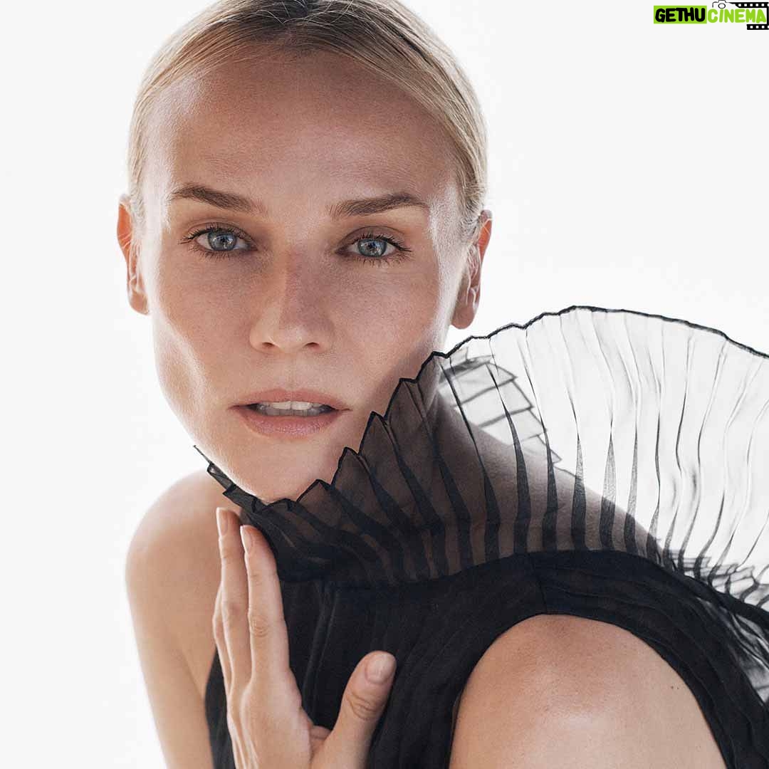 Diane Kruger - 19.3K Likes - I‘m so excited to share the first image of my @douglas_cosmetics campaign with you !!! Shot by the fabulous @chriscolls ❤️❤️❤️❤️