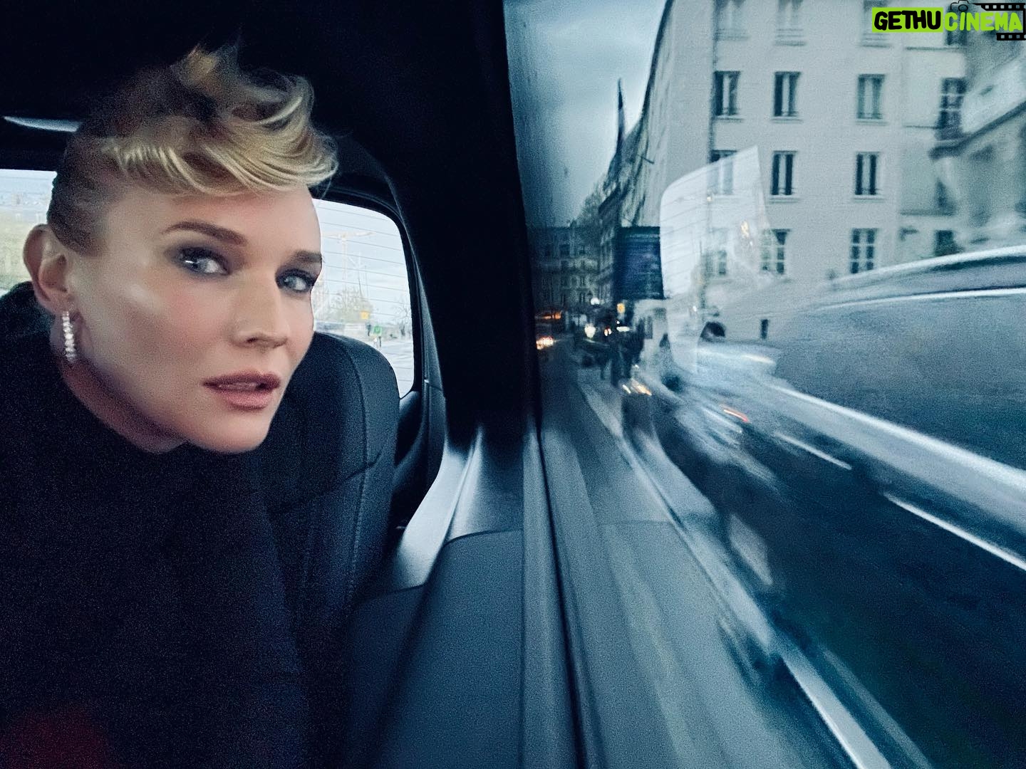 Diane Kruger Instagram - Parisian nights ❤️ Dîner du Cinéma Merci @madamefigarofr @anneflorenceschmitt @chopard @jonathan_huguet @williambartelmakeup @yoannfernandez