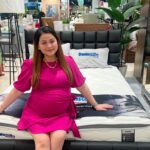 Diane Medina Instagram - I’m 7 months pregnant now and Its so hard to sleep these days because of my weight gain. Buti na lang I discovered @dunlopilloph Posture PRO/ Posture Rest Mattress 💙 So now i wake up without Back Pains! Try out the beds and experience for your self @ourhome_ph in SM Our Home Megamall and SM Our Home Mall of Asia. Watch my video for more details! 💙